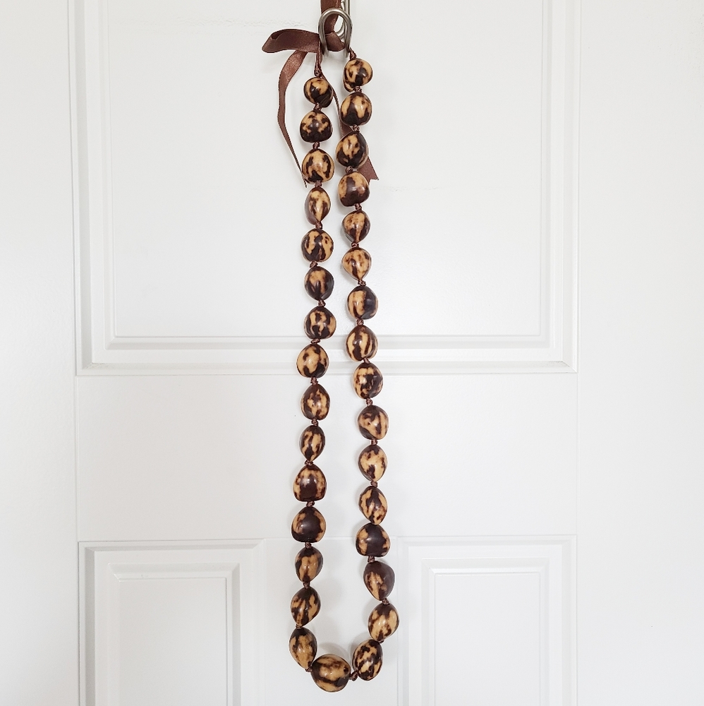10/4 Hawaiian Lei Necklace 2